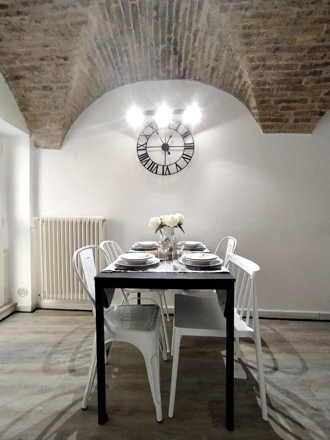 Apartamento Casa In Centro Storico Vista Gran Sasso Atri Exterior foto