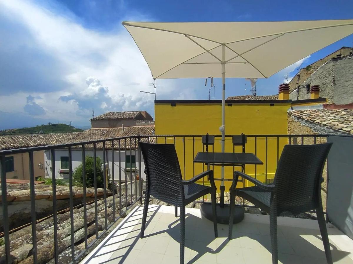 Apartamento Casa In Centro Storico Vista Gran Sasso Atri Exterior foto